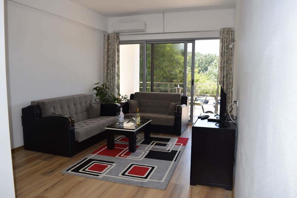 Leli Apartments Ulcinj Exterior photo